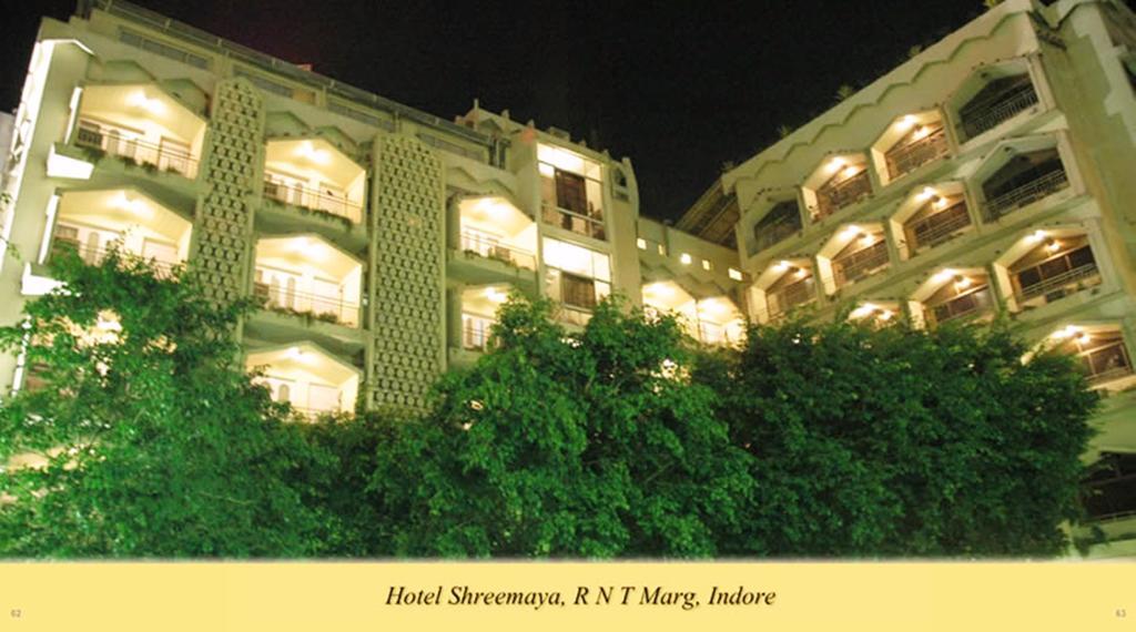 Shreemaya Hotel Indore Bagian luar foto